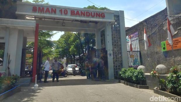 Kronologi Pelajar SMAN 10 dan SMKN 2 Kota Bandung Saling Serang