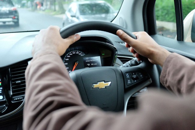 Berita Populer: Keistimewaan Alphard Prabowo, Alasan Mobil AS Cabut