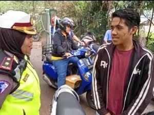 Pelanggar Lalin di Pontianak Dihukum Baca Sumpah Pemuda