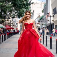 Valentina dikenal sebagai seorang model. Ia lahir di Puerto La Cruz pada 16 Juni 2000.  Foto: Instagram