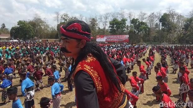 Tari Soreng Meriahkan Peringatan Sumpah Pemuda di Magelang