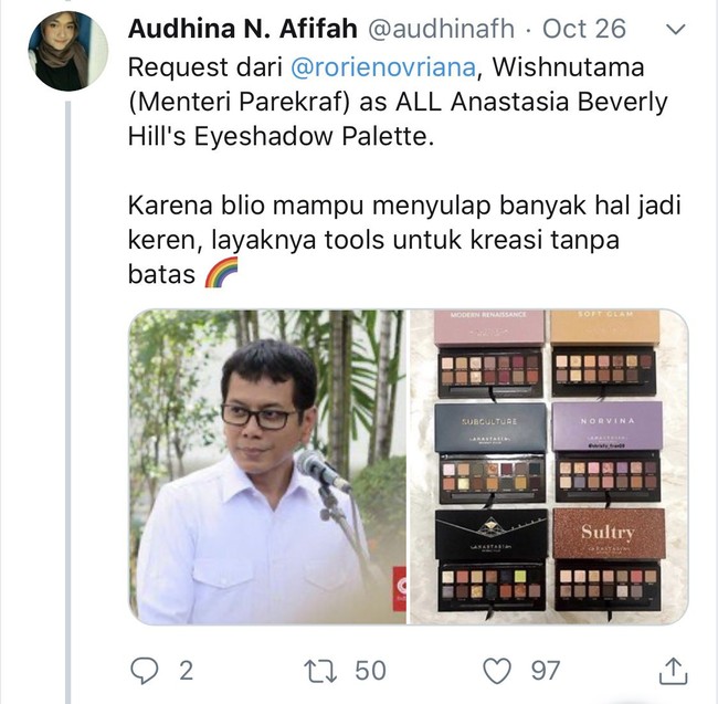 Yang terakhir ada Wishnutama yang terkenal akan kekreatifannya. Menteri pariwisata dan ekonomi kreatif ini disamakan dengan Eyeshadow Palettenya Anastasia Beverly Hills. Ya semoga Wishnutama bisa membuat Indonesia semakin lebih berwarna ya dengan kekreatifannya. Foto: (Andhika Prasetia/detikcom).