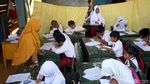 Semangat Anak-anak di Perbatasan Menempuh Pendidikan