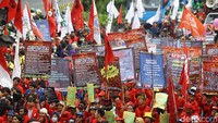 Begini suasana long march massa aksi di kawasan Thamrin, Jakarta Pusat.