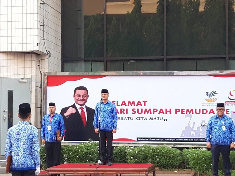 Pimpin Upacara Sumpah Pemuda, Mensos Juliari: Kita Harus Kerja Cepat-Tuntas Pimpin Upacara Sumpah Pemuda, Mensos Juliari: Kita Harus Kerja Cepat-Tuntas