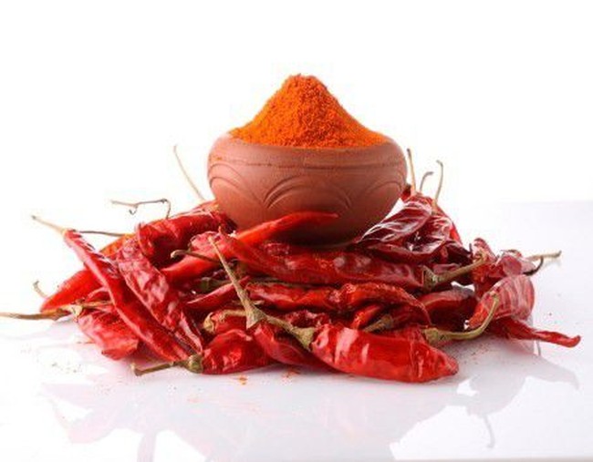 Miris! 5 Aksi Mencekoki Bayi dengan Makanan dan Minuman Tak Lazim