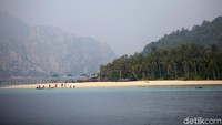Pulau Setanau telah dikenali masyarakat Natuna sejak lama, dan bahkan dekade terakhir ini sudah dijelajahi oleh turis mancanagera baik secara perorangan, dengan kapal pesiar maupun turis yang datang dalam komunitas Yachter.