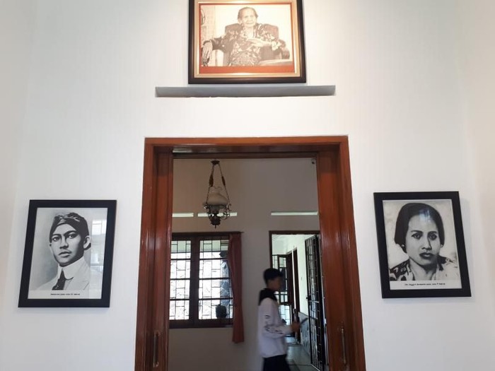 Rumah INggit Granasih di Bandung