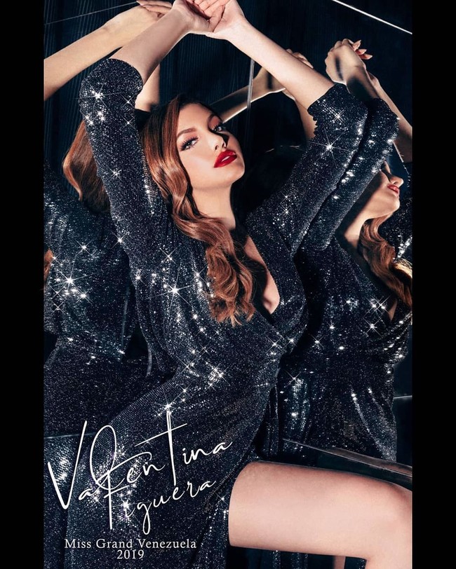 Model dengan tinggi badan 184 cm ini adalah seorang CEO Fundacion Ni Una Sonrisa Menos, sebuah organisasi kemanusiaan yang membantu anak-anak kurang beruntung. Foto: Instagram