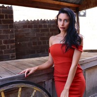 Miliuner muda dan ganteng Matthew Lepre beberapa waktu lalu mengumumkan pencarian asisten pribadi. Pria 27 tahun itu pun menjanjikan bahwa menjadi asistennya akan menjadi pekerjaan menyenangkan karena akan digaji ratusan juta dan keliling dunia. Foto: Instagram @tyannadeassis