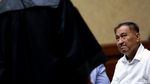 Senyum Markus Nari Usai Dituntut 9 Tahun Bui