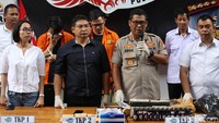 Kabid Humas Polda Metro Jaya, Kombes Argo Yuwono, menjelaskan penangkapan ini sebagai lanjutan dari ungkap kasus yang melibatkan tersangka AC. Argo menyebut informasi penyalahgunaan narkoba didapatkan di Jakarta Selatan.