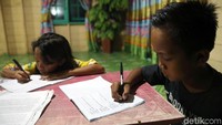 Keberadaan listrik di daerah perbatasan Indonesia ini diharapkan dapat memberikan kesempatan dan akses yang sama bagi anak-anak di wilayah tersebut dengan anak-anak yang tinggal di kota besar di Indonesia.