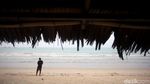 Berkunjung ke Pantai Tanjung di Pulau Terdepan Indonesia