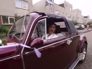 Ternyata! Ini Alasan Rina Nose Setir Mobil di Hari Pernikahannya