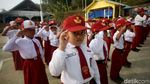 Antusias Anak-anak di Pulau Terdepan RI Mengikuti Upacara Bendera