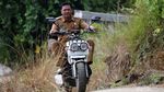 Dapet Motor Listrik dari PLN, Kepala Desa Ini Senang Banget