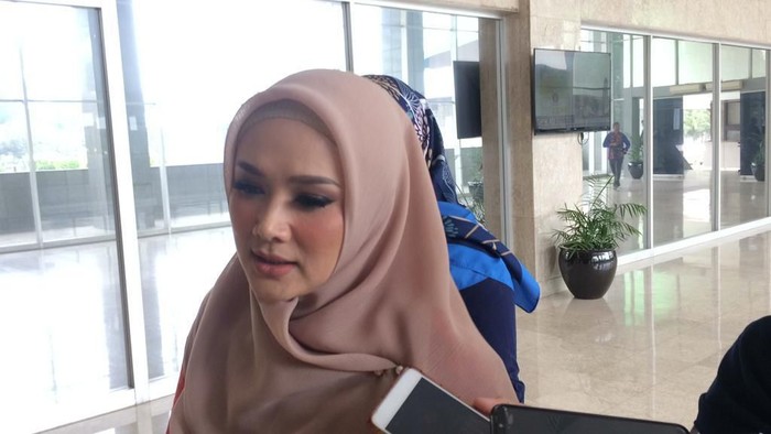 Mulan Jameela (Nur Azizah/detikcom) Mulan Jameela (Nur Azizah/detikcom)