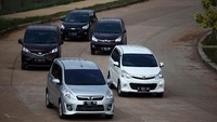 Chevrolet Spin diperkenalkan General Motors (GM) Indonesia sebagai varian MPV di kelas menengah ke bawah. Spin berhadapan dengan penguasa low MPV seperti, Toyota Avanza, Daihatsu Xenia, dan juga Suzuki Ertiga. dok detikOto