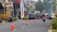 Tiga lajur tersebut dimulai setiap harinya mulai pukul 06.00 WIB hingga 15.00 WIB sebanyak dua arah dari Selatan ke Utara.