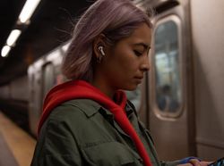 Kilas Balik Satu Dekade, Lahirnya 4G, Instagram, hingga Gojek