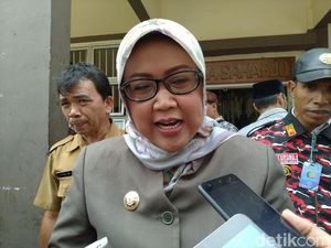 Puncak Tetap Macet Saat Sistem 2-1, Bupati Bogor Akui Prediksi Meleset