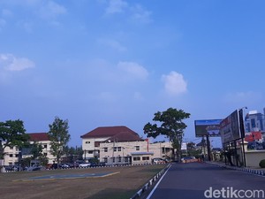 Diguyur Hujan Deras, Langit Palembang Cerah-Hotspot Karhutla Berkurang