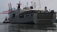 KRI Semarang-594 bergerak ke perairan Tanjung Karawang.