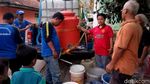 Kekeringan, Tagana Ciamis Distribusikan Air Bersih Pakai Toren