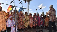 Penutupan ini juga bertepatan dengan 34 tahun penyerahan Bukit Uluru dari pemerintah ke Suku Aborigin. (Saeed Khan/AFP)