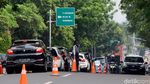 Suasana Lalu Lintas di Jalan Kemang Raya yang Dibagi 3 Lajur