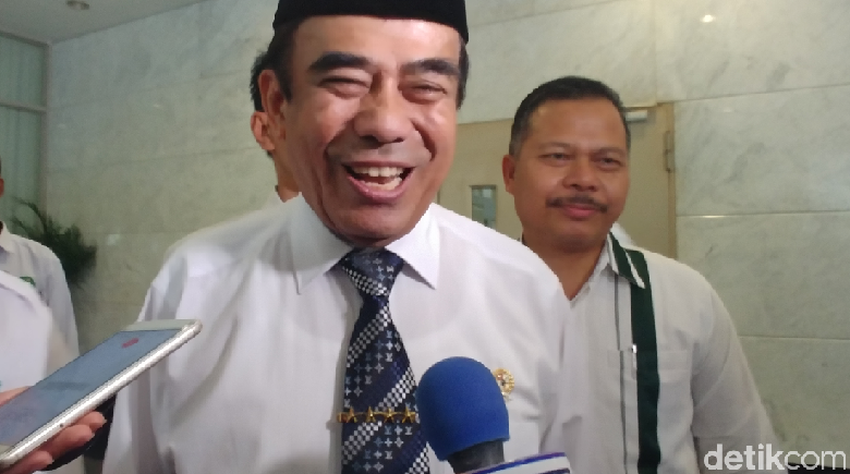 Menag Ungkap Pembahasan Aturan Masuk Kantor Pemerintah Harus Kelihatan Muka Menag Ungkap Pembahasan Aturan Masuk Kantor Pemerintah Harus Kelihatan Muka
