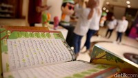Mengajarkan anak Alquran kini bisa dilakukan dengan berbagai cara. Bukan dengan cara yang kaku, tapi menyenangkan bagi anak. Salah satunya menggunakan boneka artificial intelligence (AI) yang ada di Super Hafiz. Super Hafiz bisa diakses secara offline dan menggunakan wifi ini, bisa jadi sumber pengetahuan agama, murotal dan terjemahan Al-Quran, lagu anak, lagu nasional, lagu islami, sains, matematika serta bahasa Inggris.