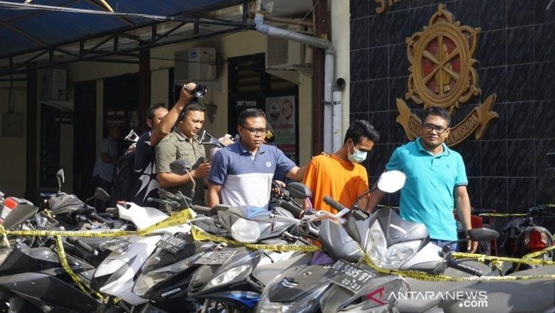 Miris! Dana Rehab Gempa NTB Ada yang Diselewengkan untuk Judi Miris! Dana Rehab Gempa NTB Ada yang Diselewengkan untuk Judi