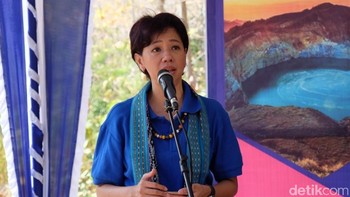 Mimpi warga Aewora memperoleh sinyal telekomunikasi dan internet kesampaian berkat didirikannya BTS oleh XL. XL support bangun USO sejak 2017, berpartisipasi di daerah tertinggal, terluar, dan terdepan, ujar Direktur Teknologi XL, Yessie D Yosetya di Desa Aewora. (XL)