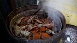 Geliat Usaha Pengolahan Kepiting Rajungan di Natuna