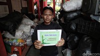 Berbagai ide menarik yang dilakukan oleh bank sampah Kecamatan Koja Jakarta Utara tersebut diharapkan dapat membuat warga lebih peduli terhadap lingkungan dan pengelolaan sampah, khususnya sampah plastik.
