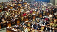 Berdasarkan catatan Sekretariat Jenderal DPR, 362 dari 575 anggota Dewan menghadiri rapat kali ini. Artinya sebanyak 213 lainnya tidak hadir.