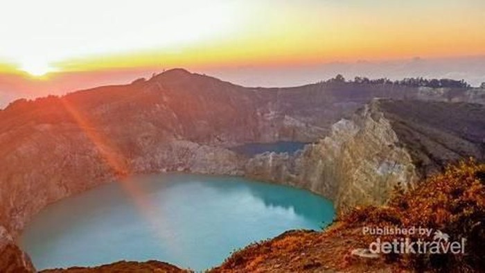 Taman Nasional Kelimutu, Keindahan Danau Tiga Warna dari Flores