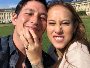 Kebahagiaan Mike Lewis Bisa Bilang Punya Calon Istri