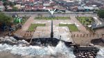 Abrasi Monumen Merpati Perdamaian Makin Parah