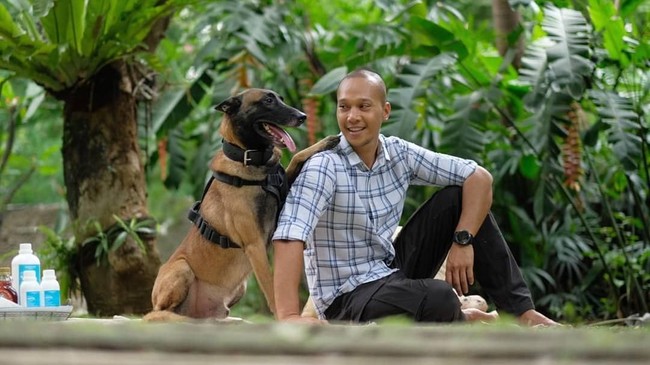 Duka Bima Aryo saat Lihat Anjing Sparta Mati