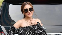Ayu Ting Ting saat ditemui di studio Trans TV, Kapten Tendean, Jakarta Selatan pada Selasa (29/10). Pool/Noel/detikFoto.