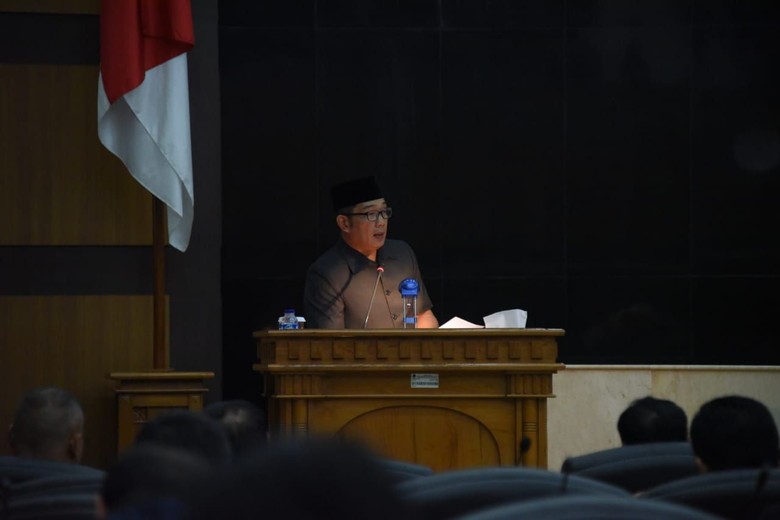 Pendapatan Daerah Jabar Diperkirakan Naik Jadi Rp 41 T di 2020 Pendapatan Daerah Jabar Diperkirakan Naik Jadi Rp 41 T di 2020
