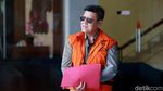 Diperiksa KPK, Kock Meng Tutupi Borgol dengan Map Merah