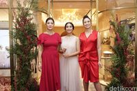 Franka Franklin jadi salah satu pendiri perhiasan Tulola Jewelry, bersama dengan pendiri lainnya, Happy Salma dan Dewi Sri Luce Rusna