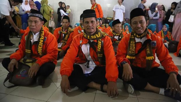 Marbot Masjid yang Diberangkatkan Pemprov DKI 