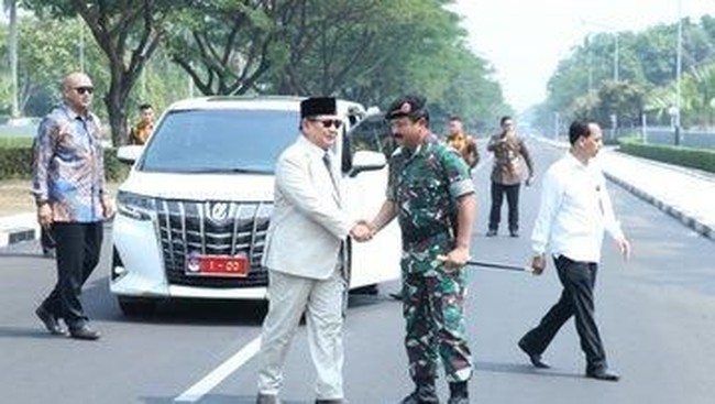 Foto: Prabowo kunjungi Mabes TNI (Twitter Prabowo) Foto: Prabowo kunjungi Mabes TNI (Twitter Prabowo)