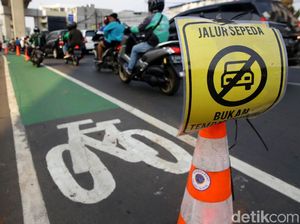 Pengendara Motor Tak Setuju Ada Denda Jika Serobot Jalur Sepeda