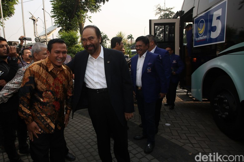 Usai Ketemu PKS, Surya Paloh Bakal Lanjut Safari Politik ke PAN Usai Ketemu PKS, Surya Paloh Bakal Lanjut Safari Politik ke PAN